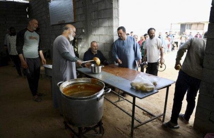 البازين.. طبق يجمع أهالي تاجوراء في طقوس تحضير جماعية خلال شهر رمضان - الصبح