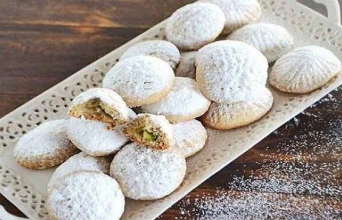 قبل العيد.. اعرفي طريقة عمل الكحك بالملبن في البيت - الصبح